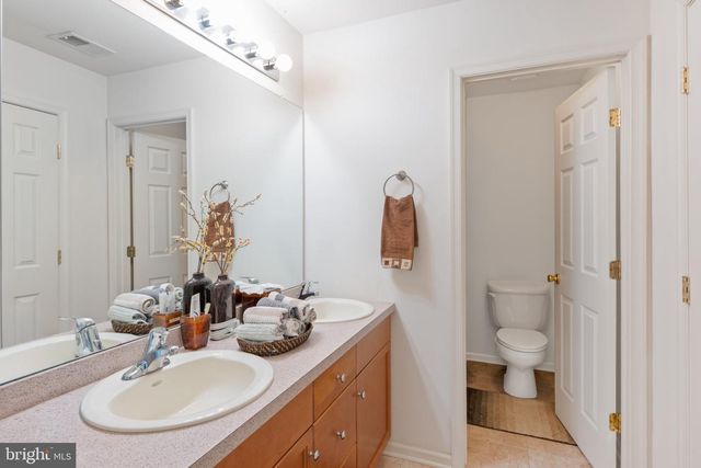 13 SCHINDLER LN, Monroe Township, NJ 08831