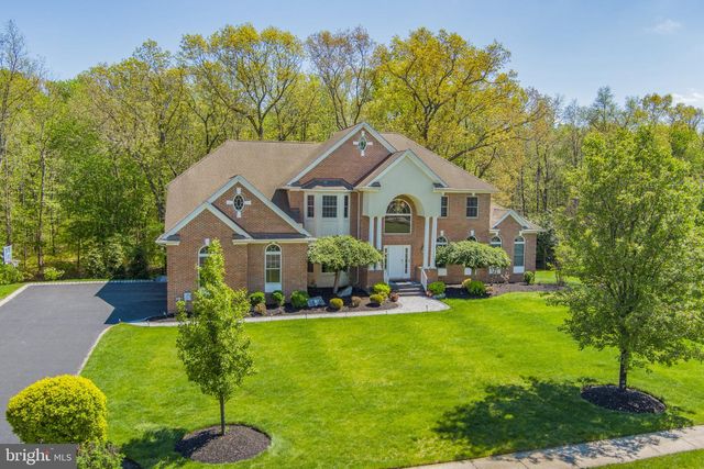 13 SCHINDLER LN, Monroe Township, NJ 08831