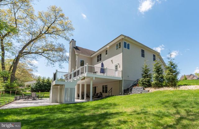 13 SCHINDLER LN, Monroe Township, NJ 08831