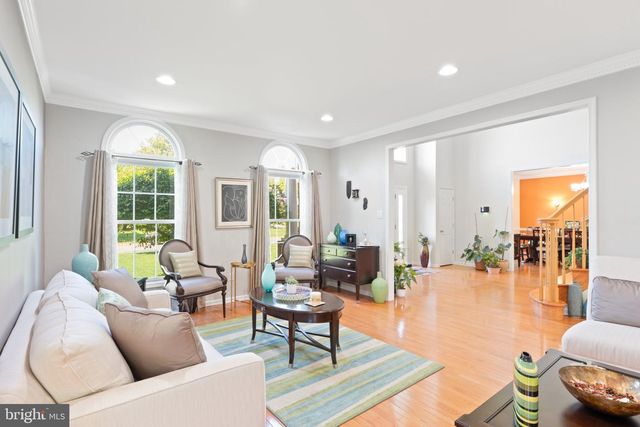 13 SCHINDLER LN, Monroe Township, NJ 08831
