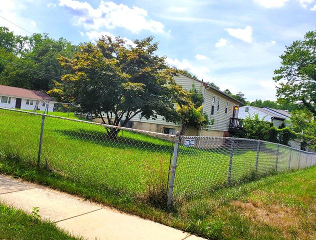 2704 JOHN A THOMPSON RD, Temple Hills, MD 20748