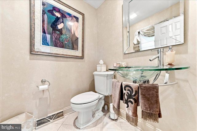 140 JUSTICE DR, Newtown, PA 18940