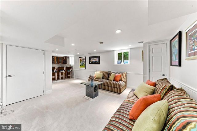 140 JUSTICE DR, Newtown, PA 18940