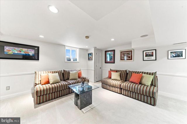 140 JUSTICE DR, Newtown, PA 18940