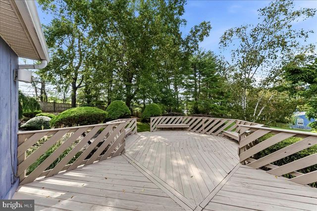 140 JUSTICE DR, Newtown, PA 18940