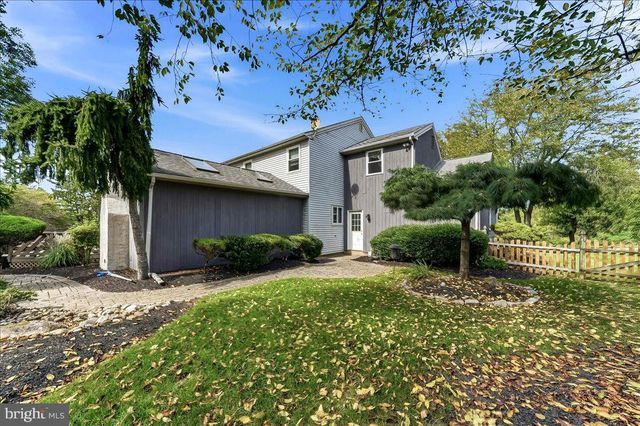 140 JUSTICE DR, Newtown, PA 18940