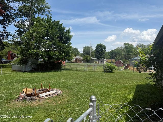 3607 Brendenwood Rd, Louisville, KY 40272
