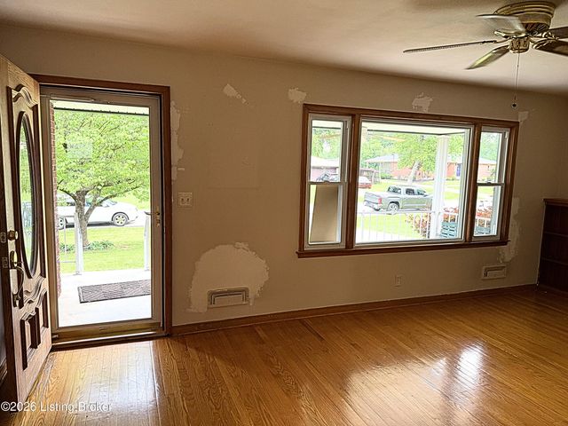3607 Brendenwood Rd, Louisville, KY 40272