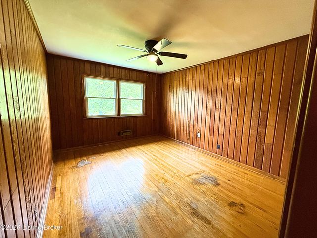 3607 Brendenwood Rd, Louisville, KY 40272