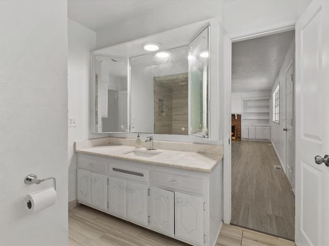 3112 N Viewpoint Drive, Midwest City, OK 73110