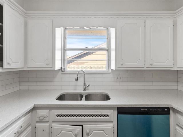 3112 N Viewpoint Drive, Midwest City, OK 73110