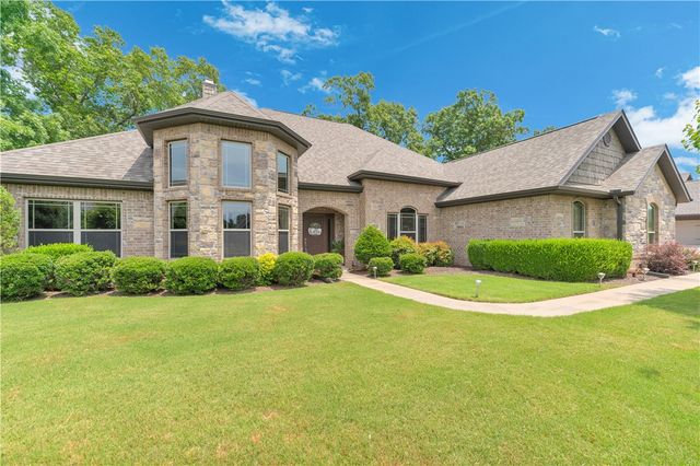 3503 NE Oaktrace Avenue, Bentonville, AR 72712