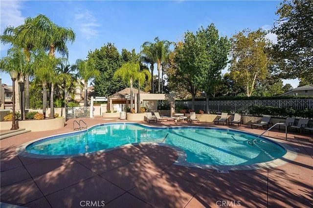 23921 Del Monte 34, Valencia, CA 91355