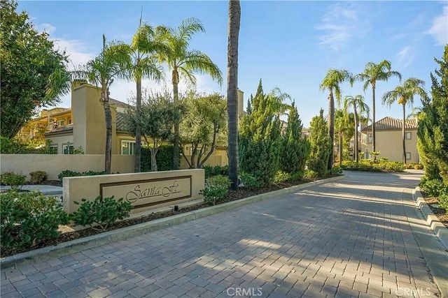 23921 Del Monte 34, Valencia, CA 91355