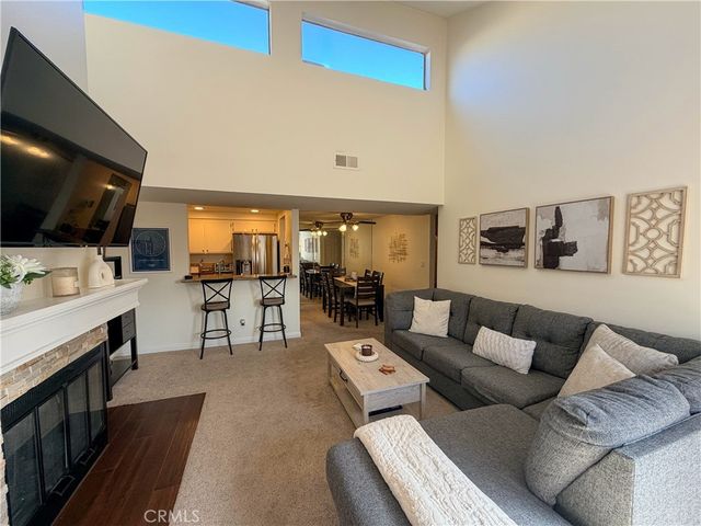 23921 Del Monte 34, Valencia, CA 91355