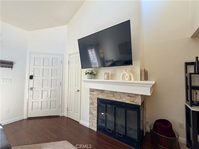 23921 Del Monte 34, Valencia, CA 91355