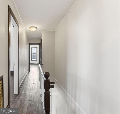 109 N BROADWAY, Gloucester City, NJ 08030