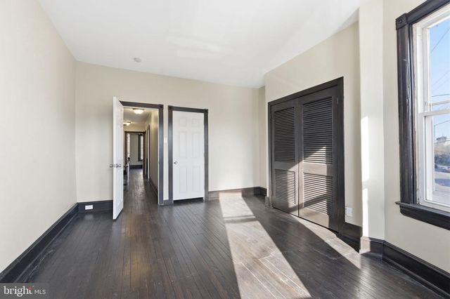 109 N BROADWAY, Gloucester City, NJ 08030