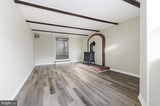 109 N BROADWAY, Gloucester City, NJ 08030