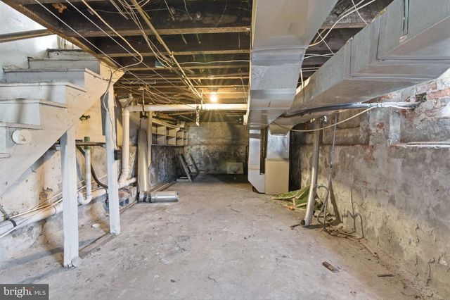 109 N BROADWAY, Gloucester City, NJ 08030