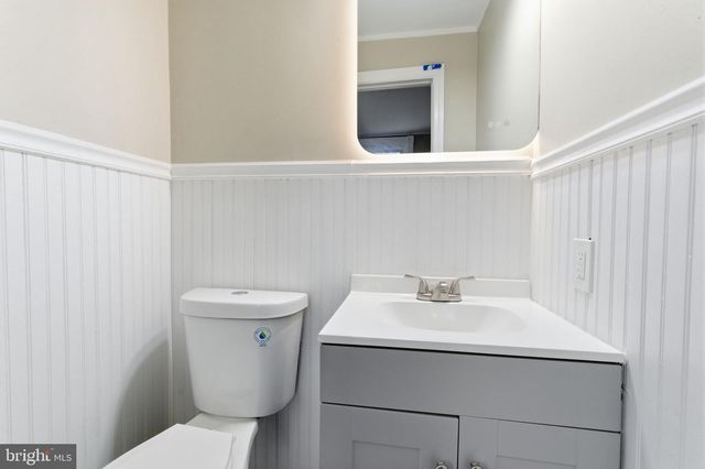 109 N BROADWAY, Gloucester City, NJ 08030