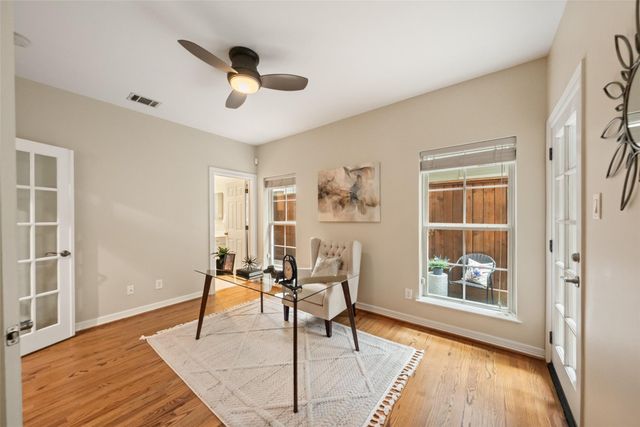 2708 Wroxton Road, West University Place, TX 77005