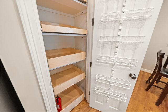 2708 Wroxton Road, West University Place, TX 77005