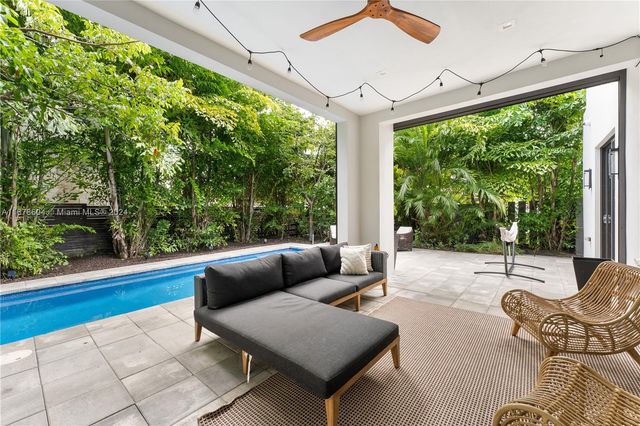 624 N Victoria Park Rd, Fort Lauderdale, FL 33304