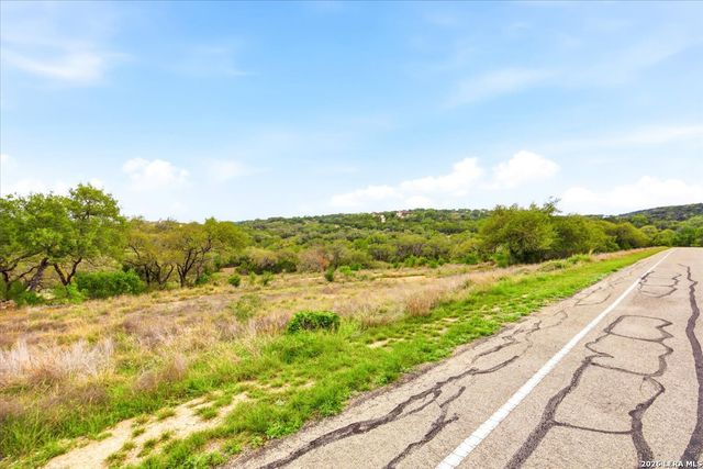 2248 San Jose Way, Canyon Lake, TX 78133