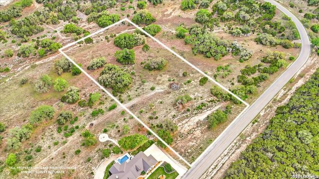 2248 San Jose Way, Canyon Lake, TX 78133