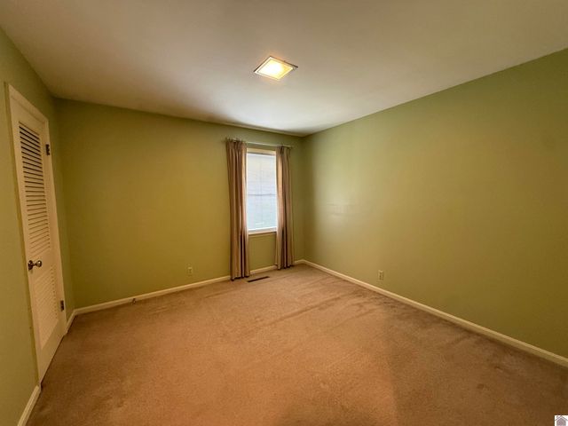 804 Guthrie Drive, Murray, KY 42071