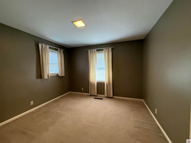 804 Guthrie Drive, Murray, KY 42071