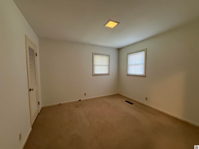 804 Guthrie Drive, Murray, KY 42071