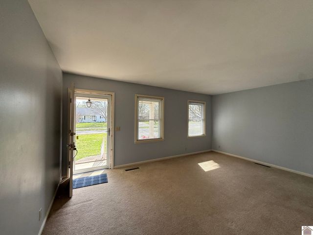 804 Guthrie Drive, Murray, KY 42071