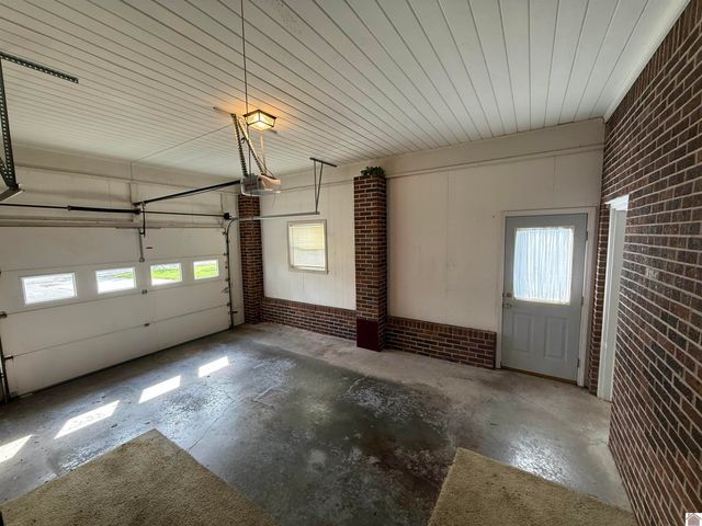 804 Guthrie Drive, Murray, KY 42071