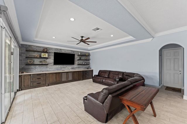 9173 Oak Alley Drive, Lake Worth, FL 33467