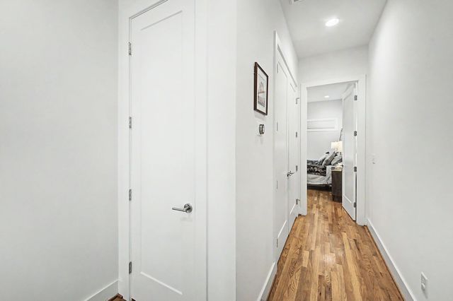 1014 9th Ave, S, Nashville, TN 37203