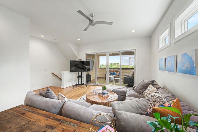 1014 9th Ave, S, Nashville, TN 37203