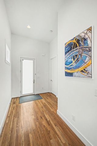 1014 9th Ave, S, Nashville, TN 37203