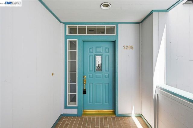 720 Promontory Point Ln 2205, Foster City, CA 94404