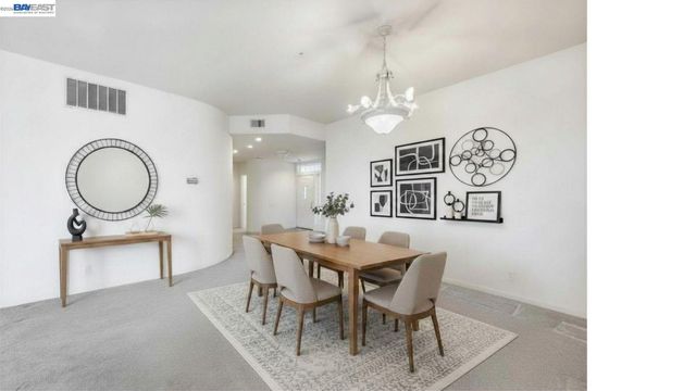 720 Promontory Point Ln 2205, Foster City, CA 94404