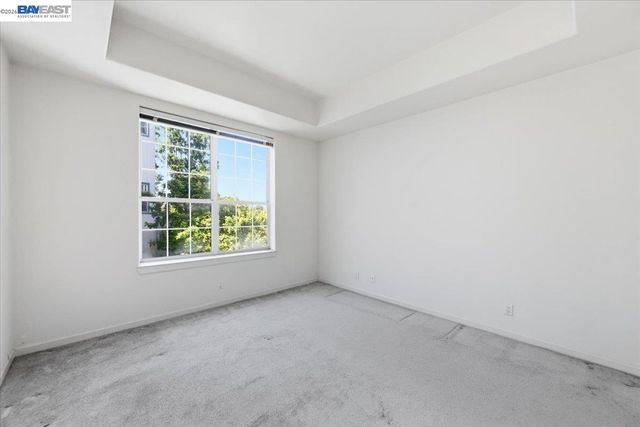 720 Promontory Point Ln 2205, Foster City, CA 94404