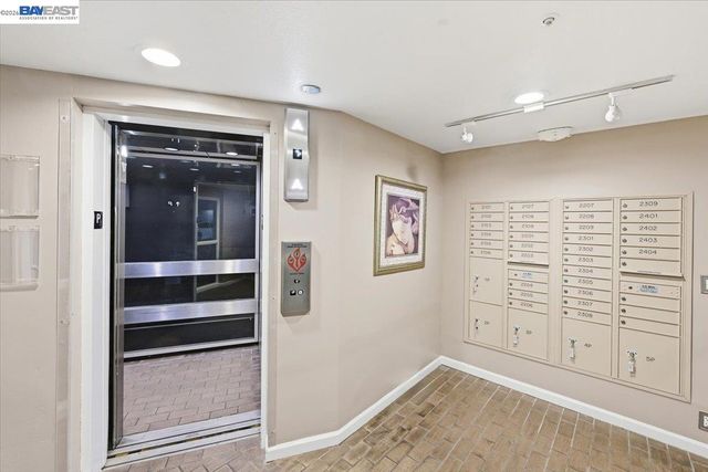 720 Promontory Point Ln 2205, Foster City, CA 94404