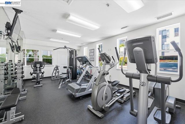 720 Promontory Point Ln 2205, Foster City, CA 94404