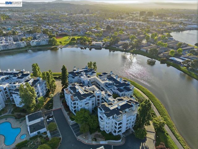 720 Promontory Point Ln 2205, Foster City, CA 94404