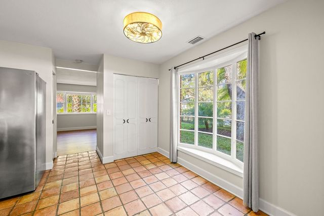 2924 Eagle Drive, Vero Beach, FL 32963