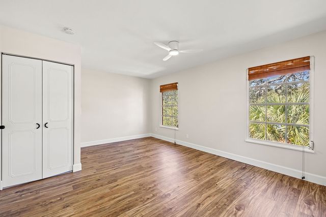 2924 Eagle Drive, Vero Beach, FL 32963