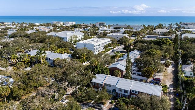 2924 Eagle Drive, Vero Beach, FL 32963