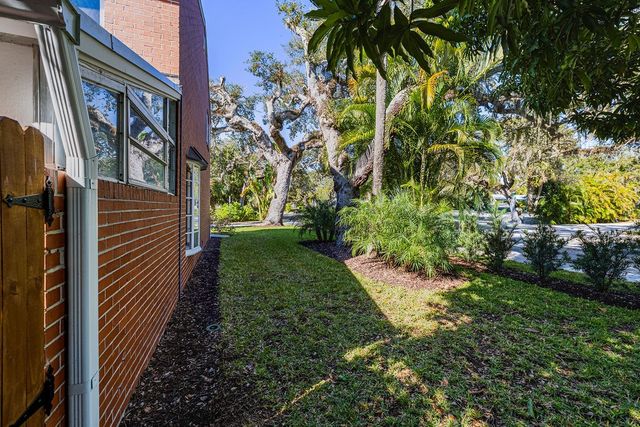 2924 Eagle Drive, Vero Beach, FL 32963