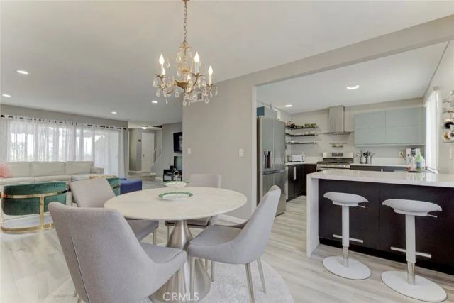 7759 Via Capri, Burbank, CA 91504